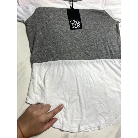 NWT Chaser Gray White Color Blocking Long Sleeve T-shirt Lightweight Thumb holes - Picture 3 of 8